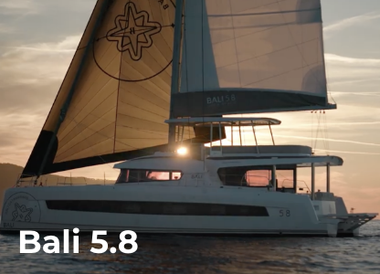 L’ammiraglia della gamma Bali ridefinisce la vita a bordo: suite vista mare, terrazze, cucina da villa e spazi distribuiti su tre livelli.
Il 5.8 non è solo un catamarano, è un nuovo modo di abitare il mare.