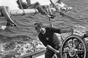 Eric Tabarly sailing