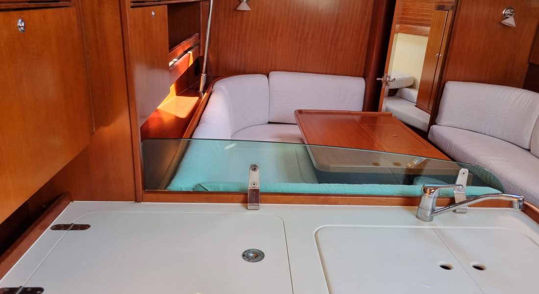11_Dufour 40 performance in vendita Adria Ship