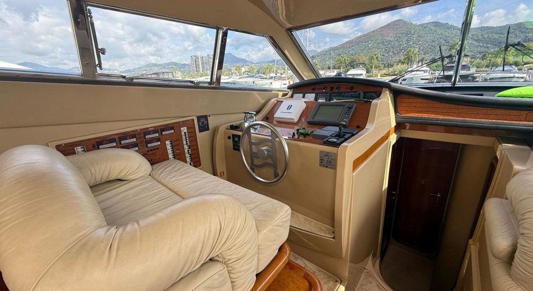 13_Ferretti 53 Fly usato in vendita Adria Ship