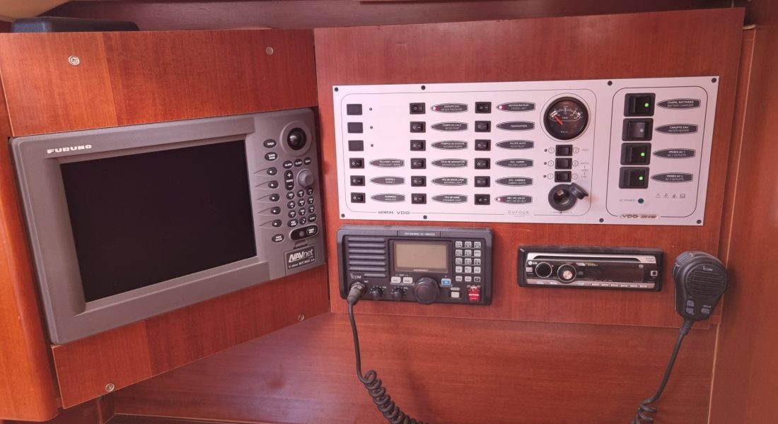 19_Dufour 40 performance in vendita Adria Ship