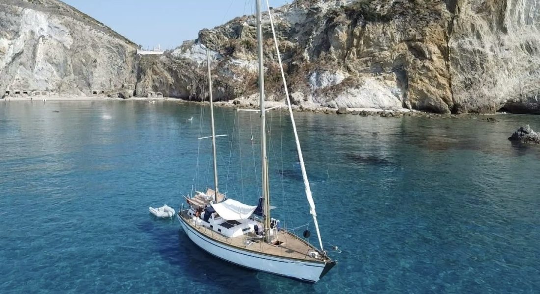 1_Altair 46 usato in vendita Adria Ship