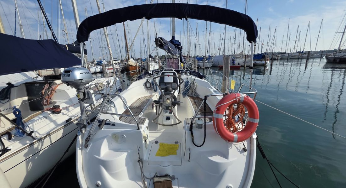 1_Bavaria 30 cruiser usato in vendita Adria Ship