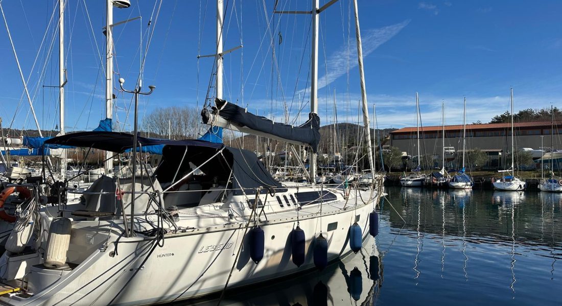 2_Hunter 43 Legend usato in vendita Adria Ship