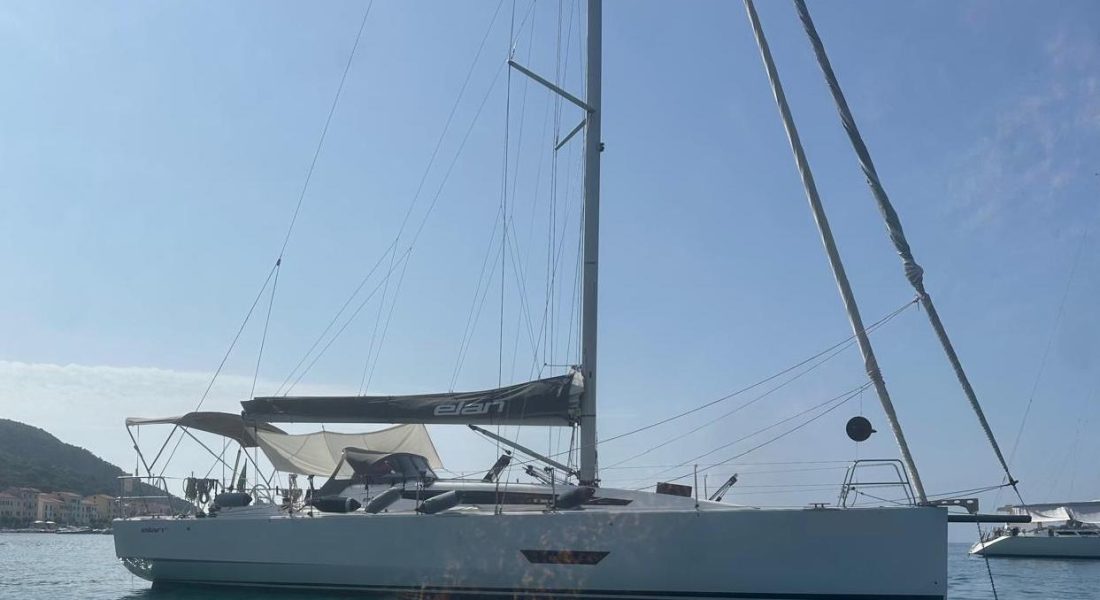 3_Elan E5 usato in vendita Adria Ship