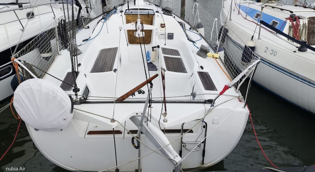 3_First 27.7 in vendita Adria Ship