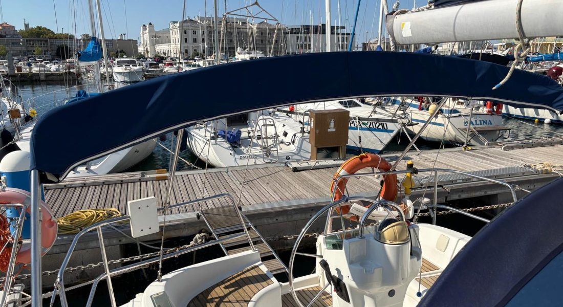6_331 Oceanis Clipper usato in vendita Adria Ship