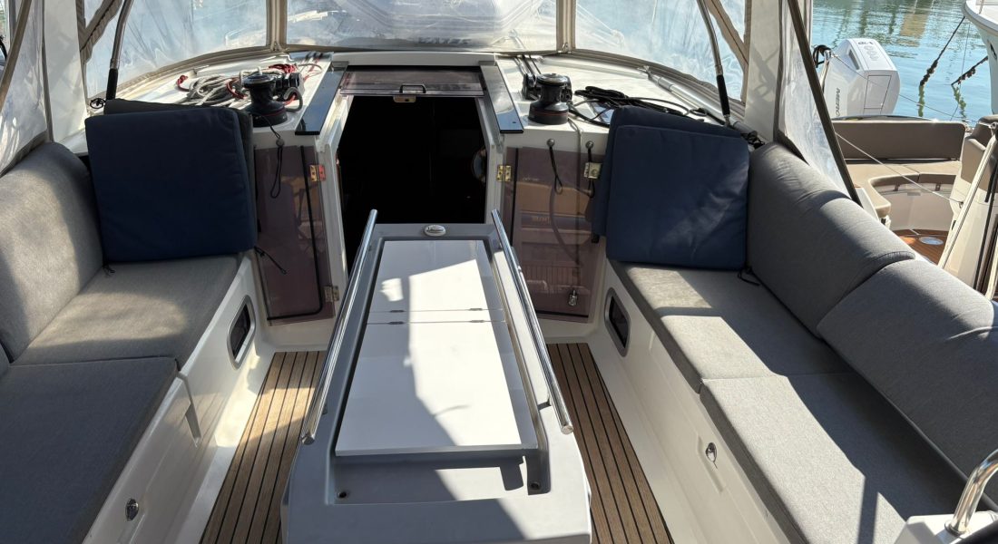 7_Oceanis 41.1 usato in vendita Adria Ship