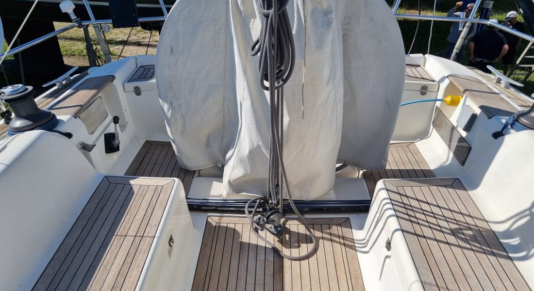 8_Dufour 40 performance in vendita Adria Ship