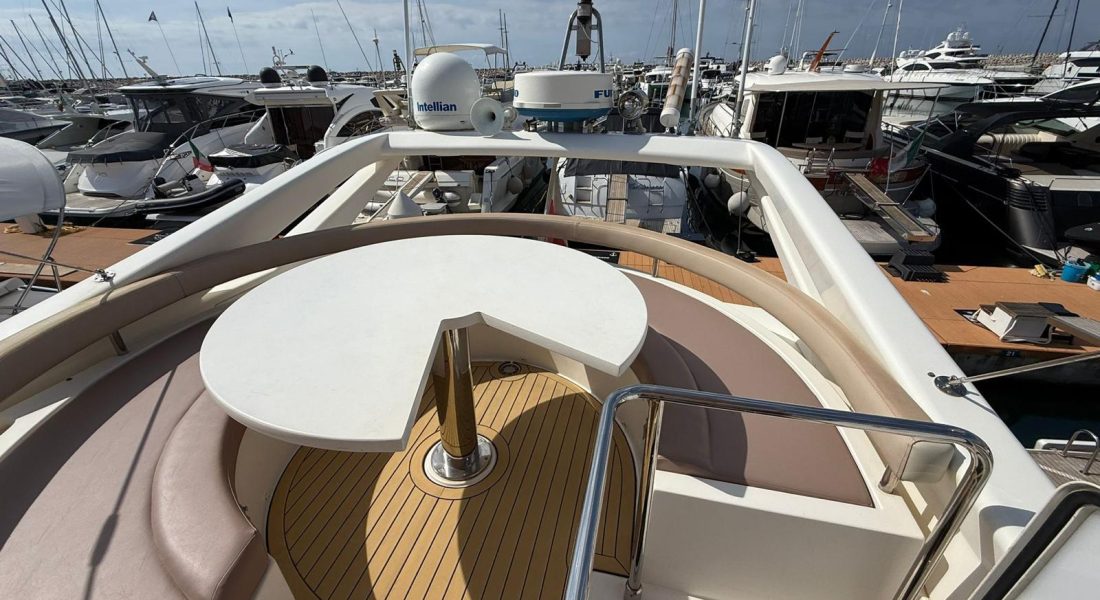 8_Ferretti 53 Fly usato in vendita Adria Ship