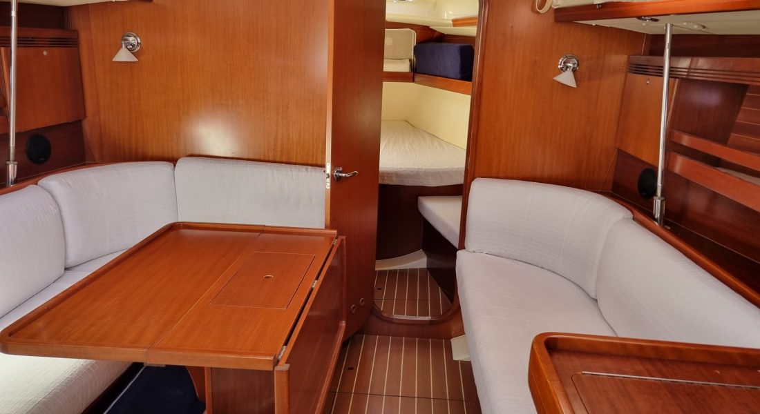 9_Dufour 40 performance in vendita Adria Ship