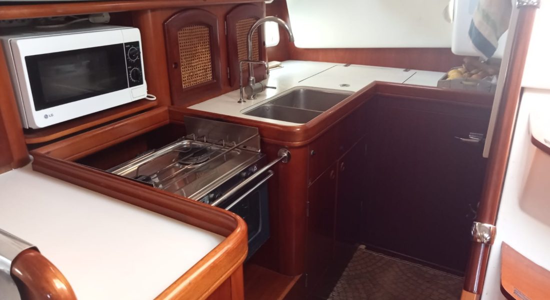 9_Oceanis 411 Clipper usato in vendita Adria Ship