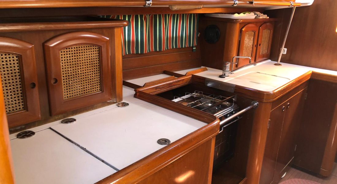 Beneteau Oceanis 461 imbarcazione a vela usata in vendita su Adria Ship