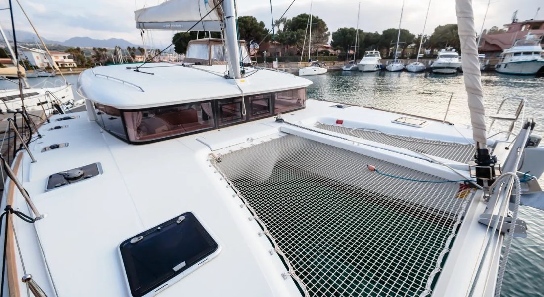 Lagoon 400 S2 catamarano in vendita su Adria Ship