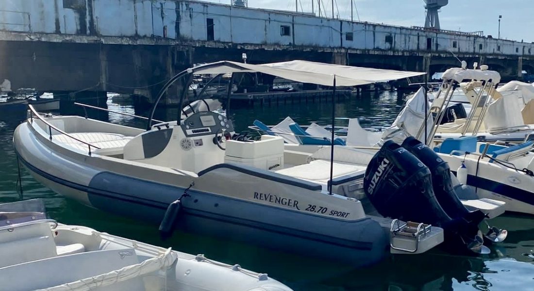 Revenger 28,70 Sport gommone usato in vendita su Adria Ship