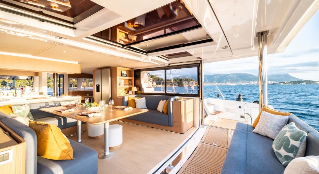bali-5-2-catamarano-adria-ship-italia_interni-8
