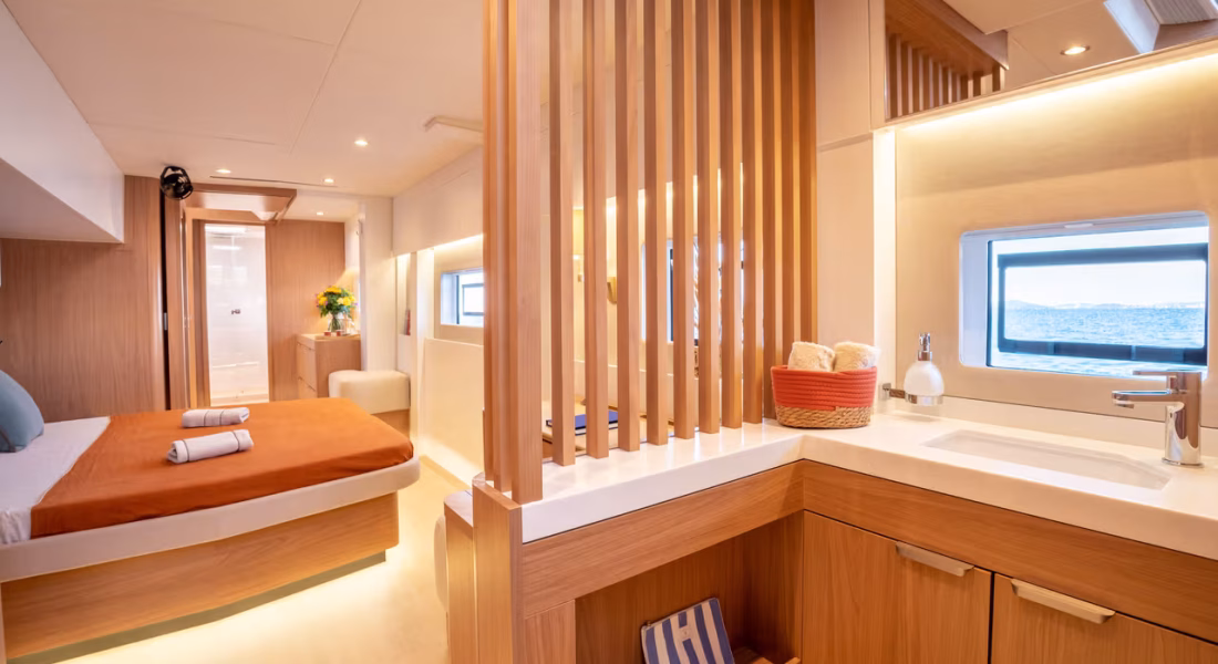bali-5-8-interni-catamarano-adria-ship-italia_16