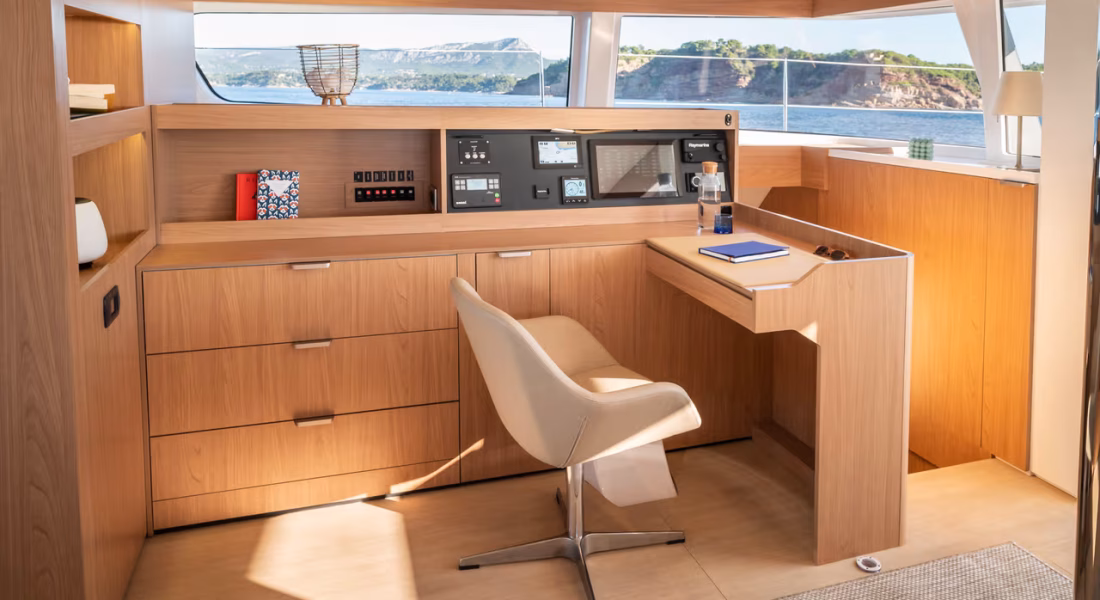 bali-5-8-interni-catamarano-adria-ship-italia_8