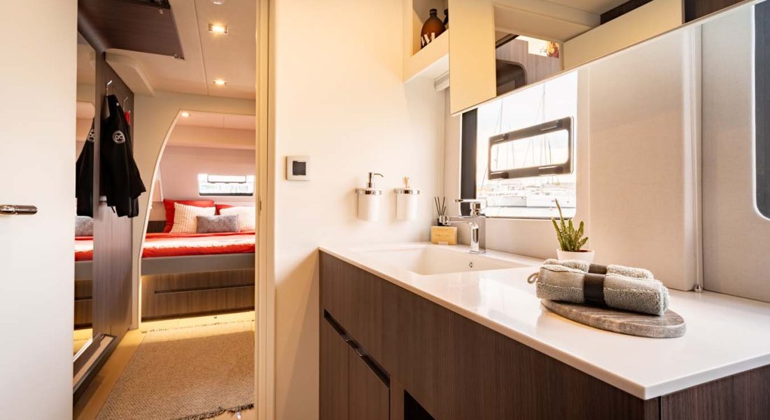 catana-ocean-class-catamarano-adria-ship-interno_9